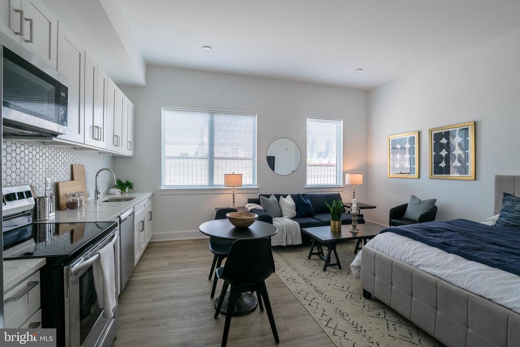 2235 WASHINGTON AVE #207