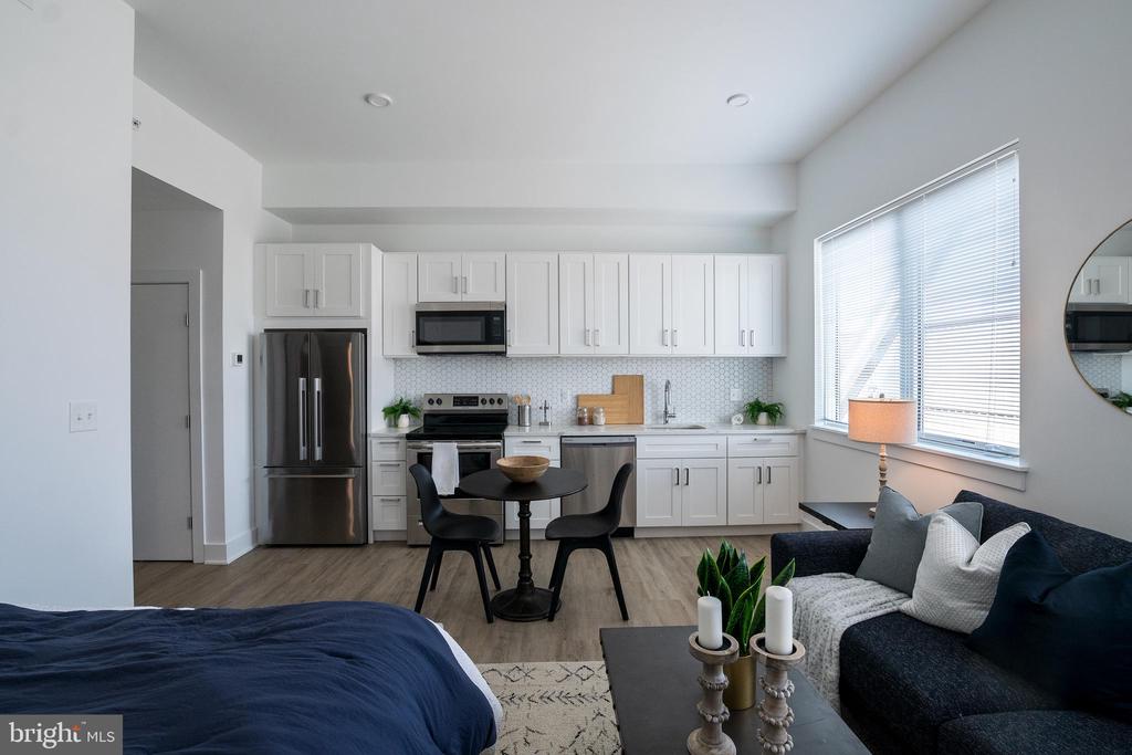 2235 WASHINGTON AVE #313