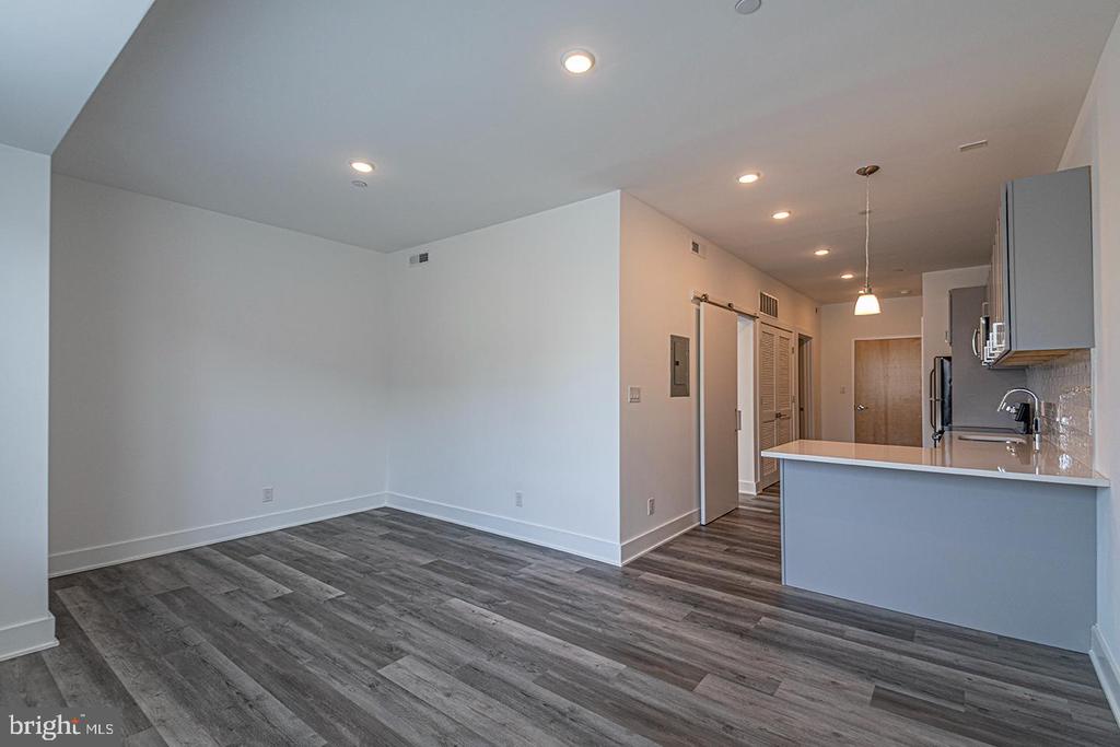 1245 RIDGE AVE #UNIT 101