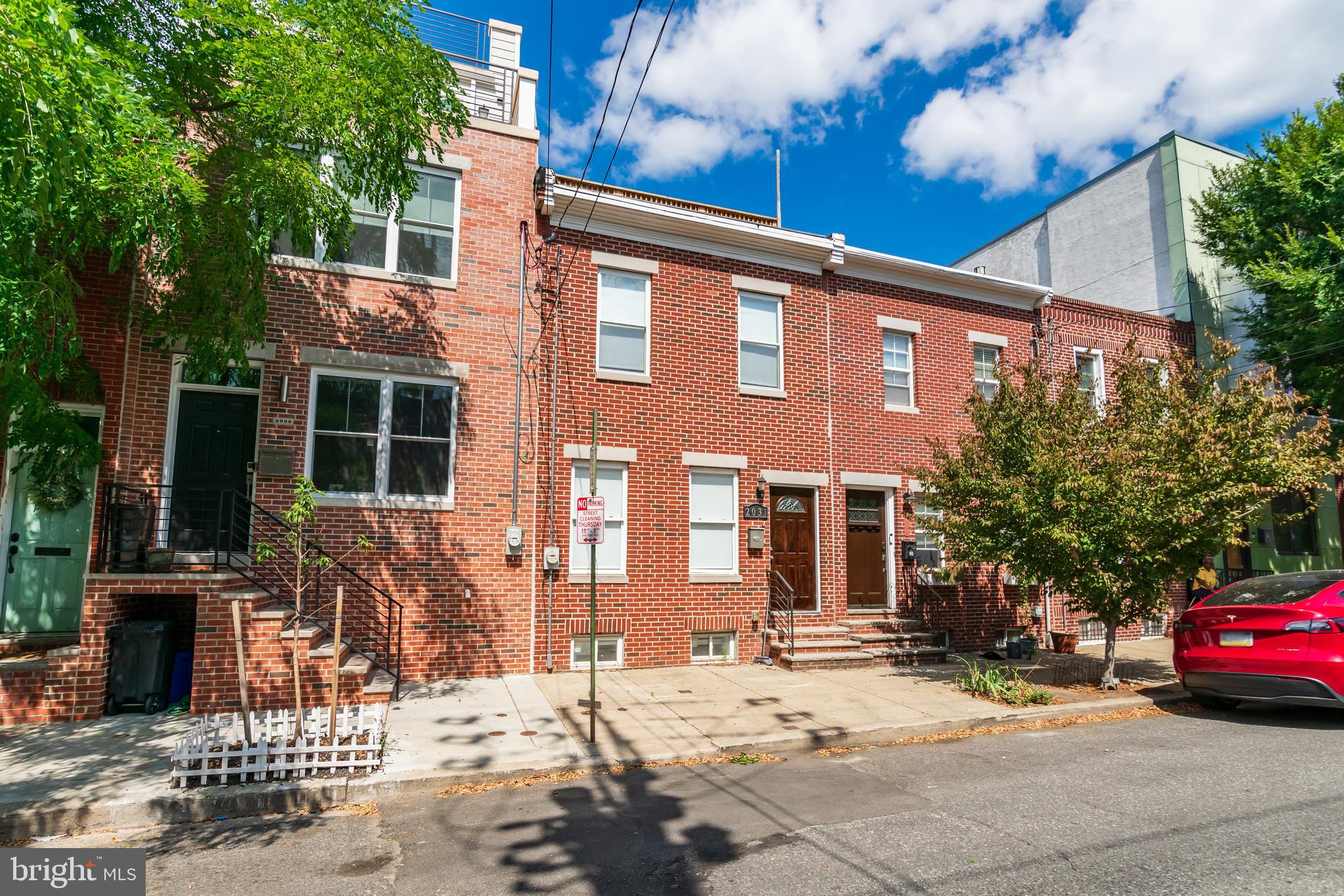 2031 CARPENTER ST