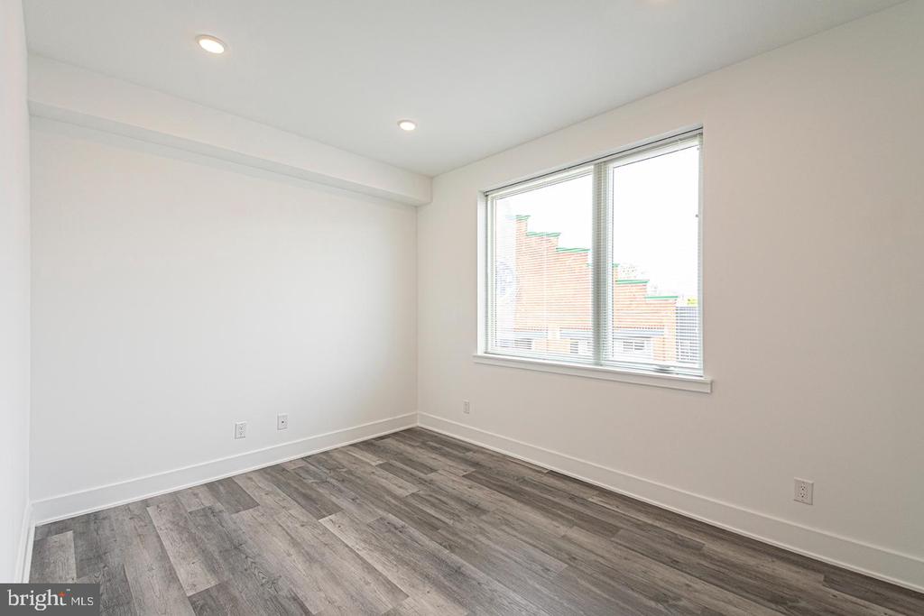 1245 RIDGE AVE #UNIT 205
