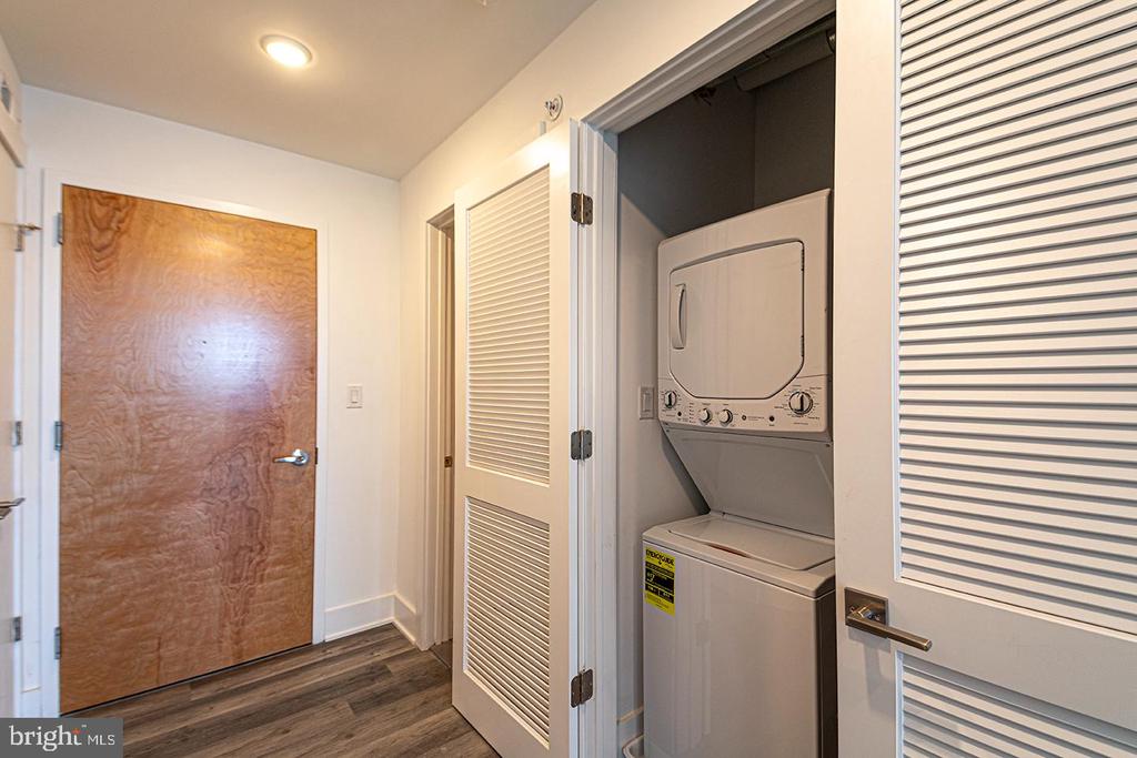 1245 RIDGE AVE #UNIT 205