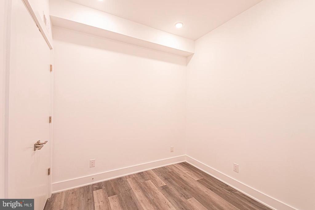 1245 RIDGE AVE #UNIT 205