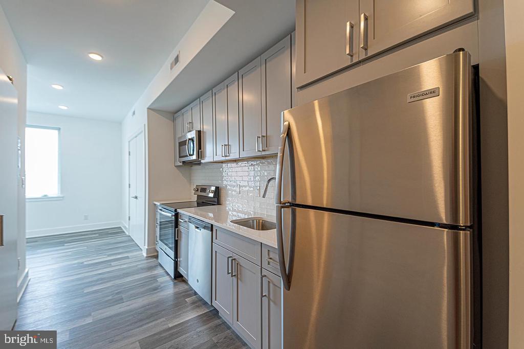 1245 RIDGE AVE #UNIT 205