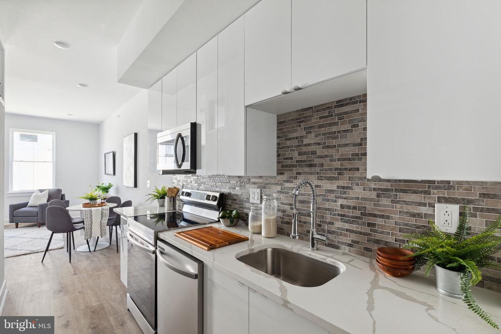 1439 FEDERAL ST #UNIT 304