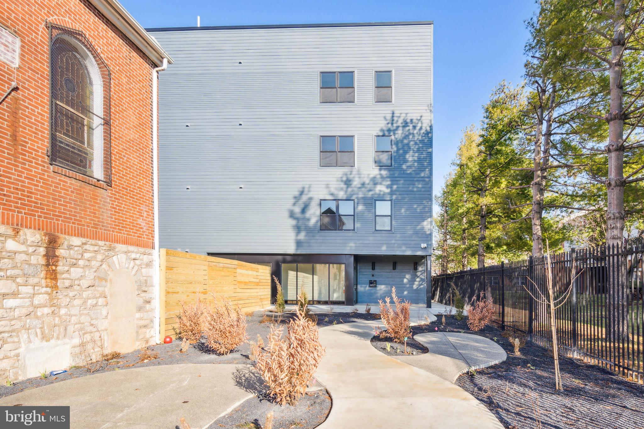 1330 S PATTON ST #UNIT 208