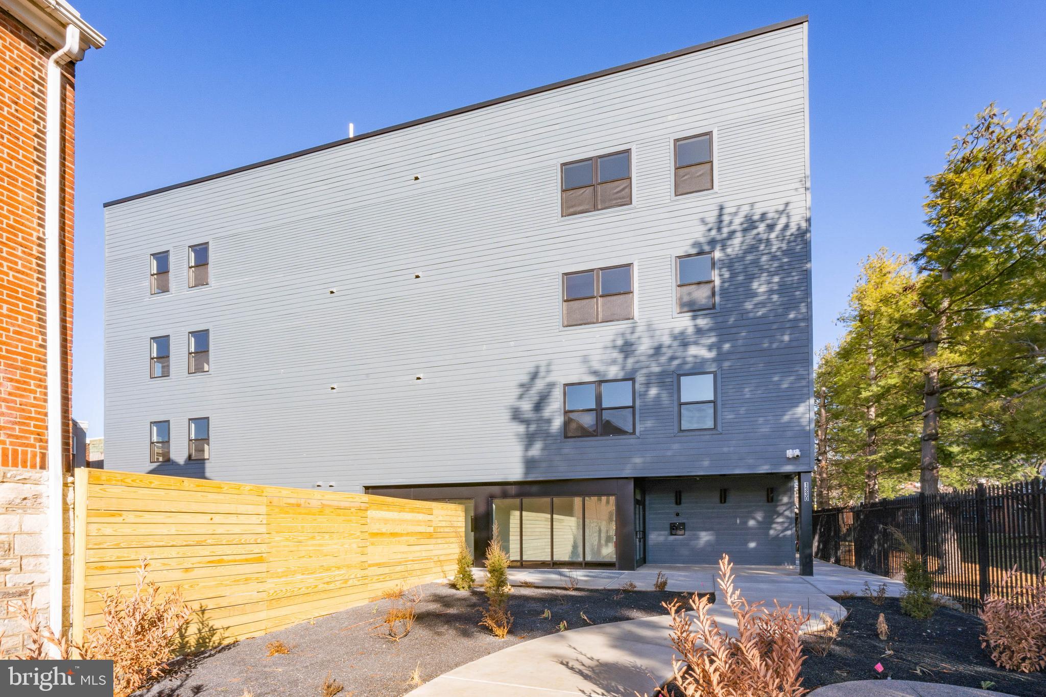 1330 S PATTON ST #UNIT 208