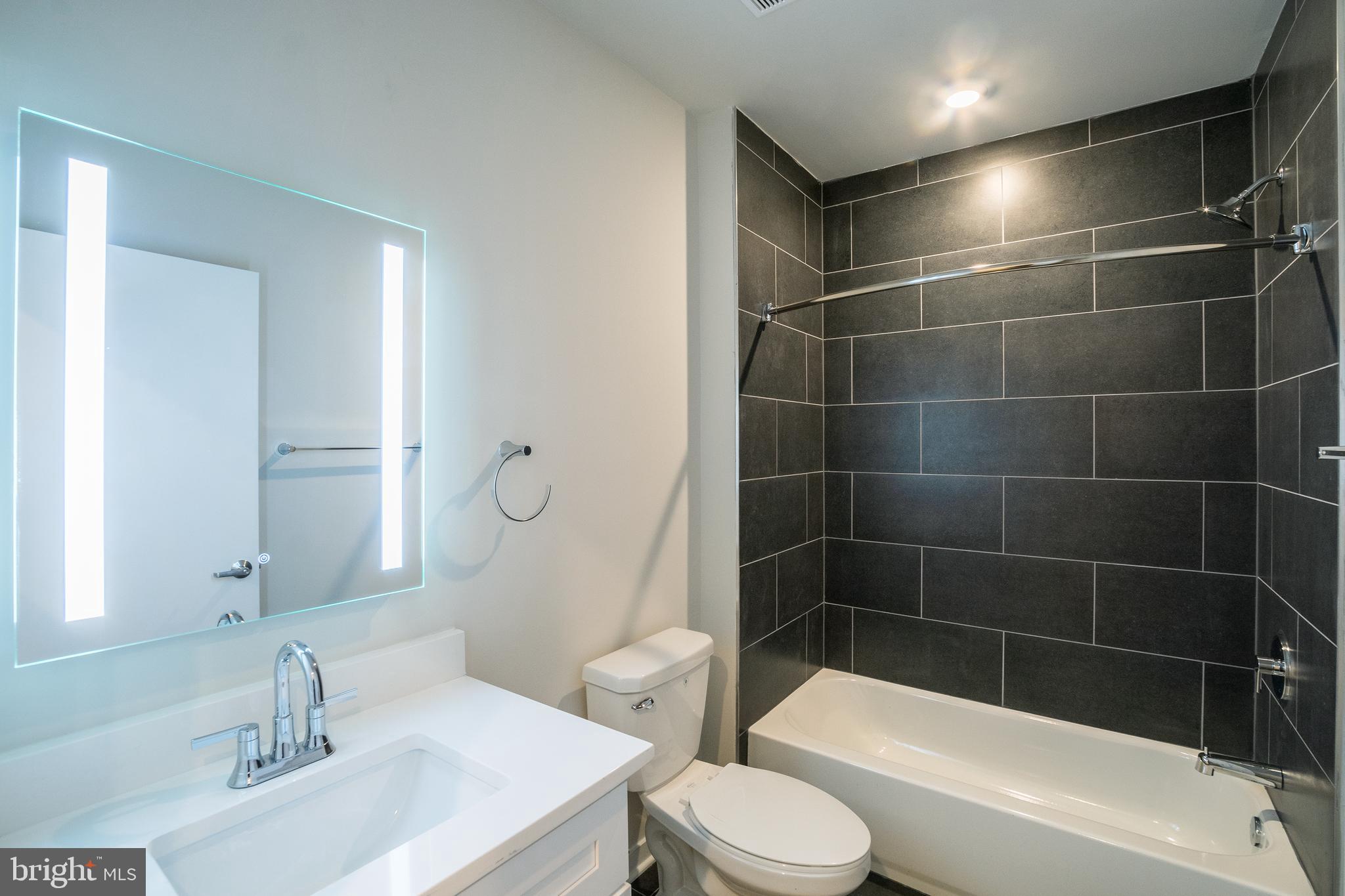 1330 S PATTON ST #UNIT 305