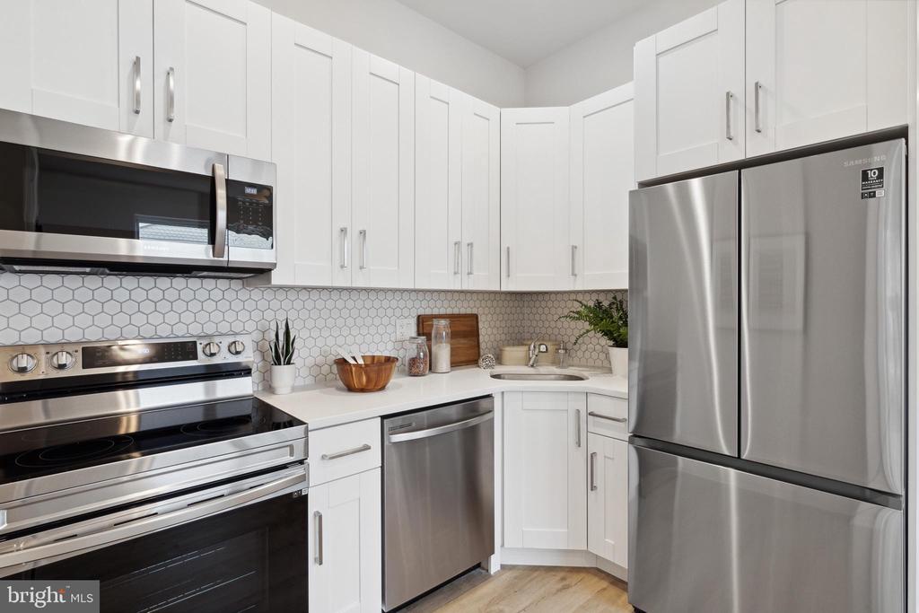 1330 S PATTON ST #UNIT 310