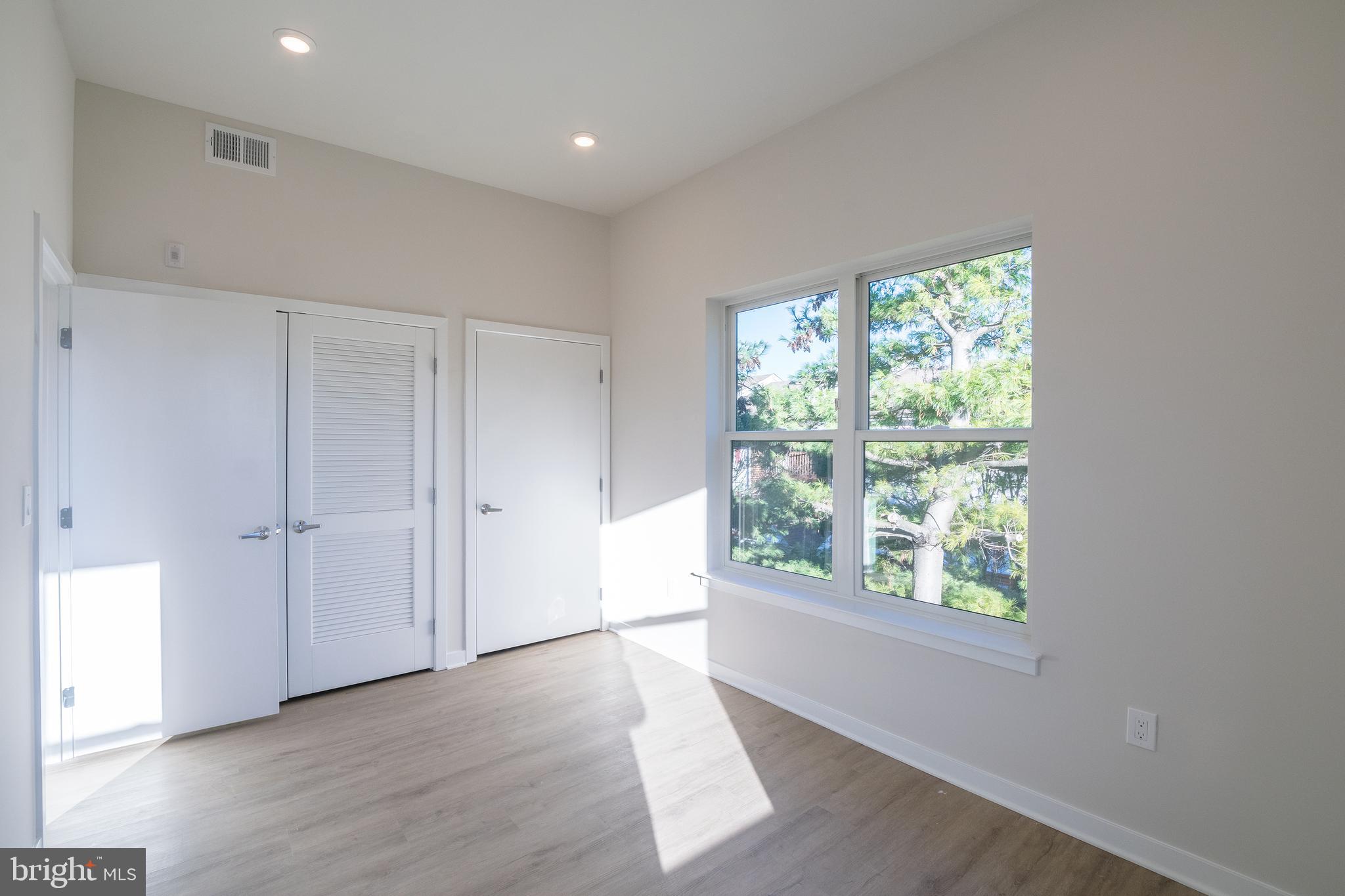 1330 S PATTON ST #UNIT 401