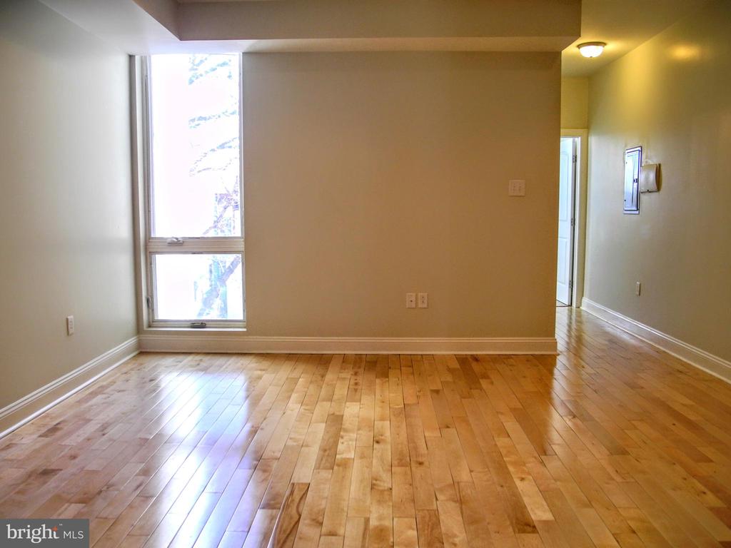 319 N PRESTON ST #2
