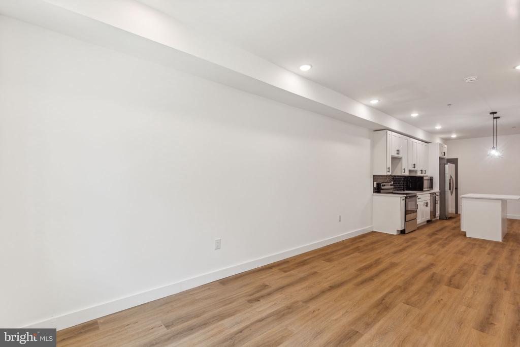 716 W YORK ST #1