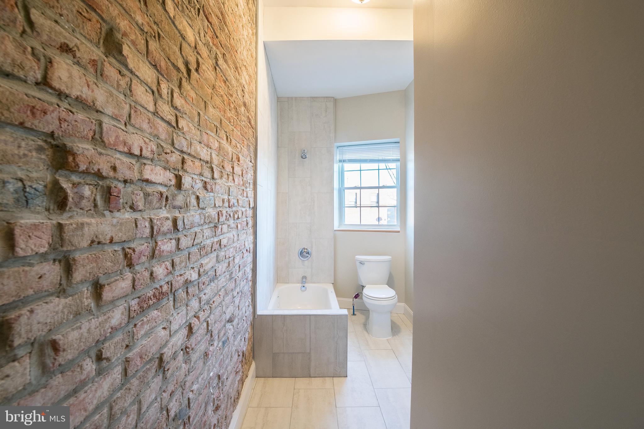 1126 E PASSYUNK AVE #UNIT 3