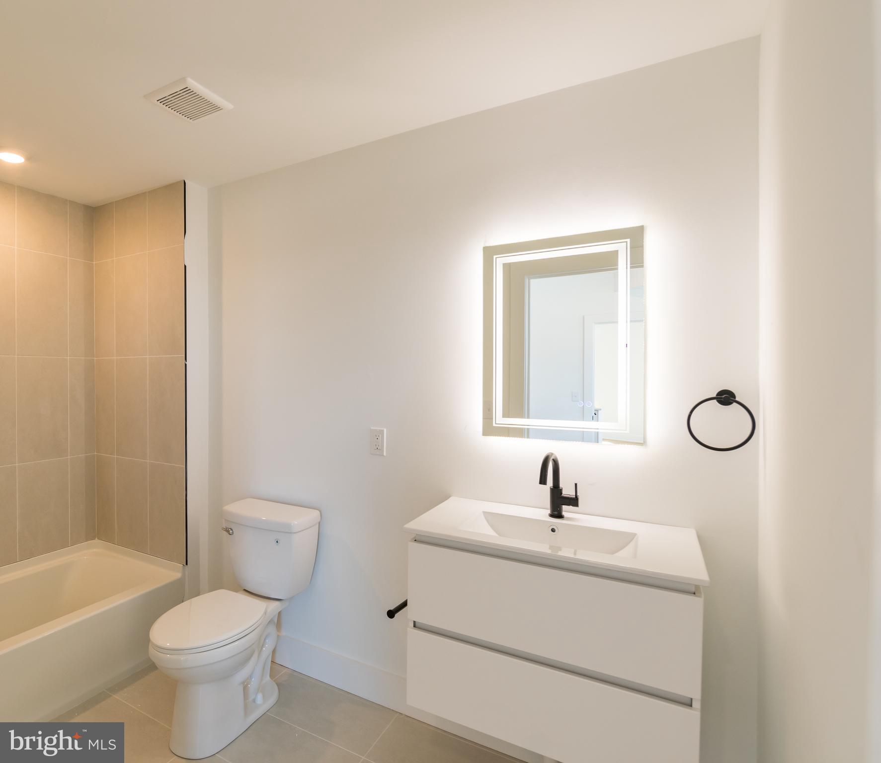 5900 GERMANTOWN AVE #UNIT 12