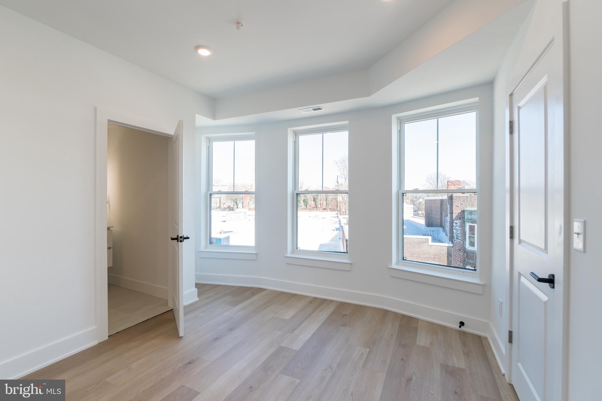 5900 GERMANTOWN AVE #UNIT 12