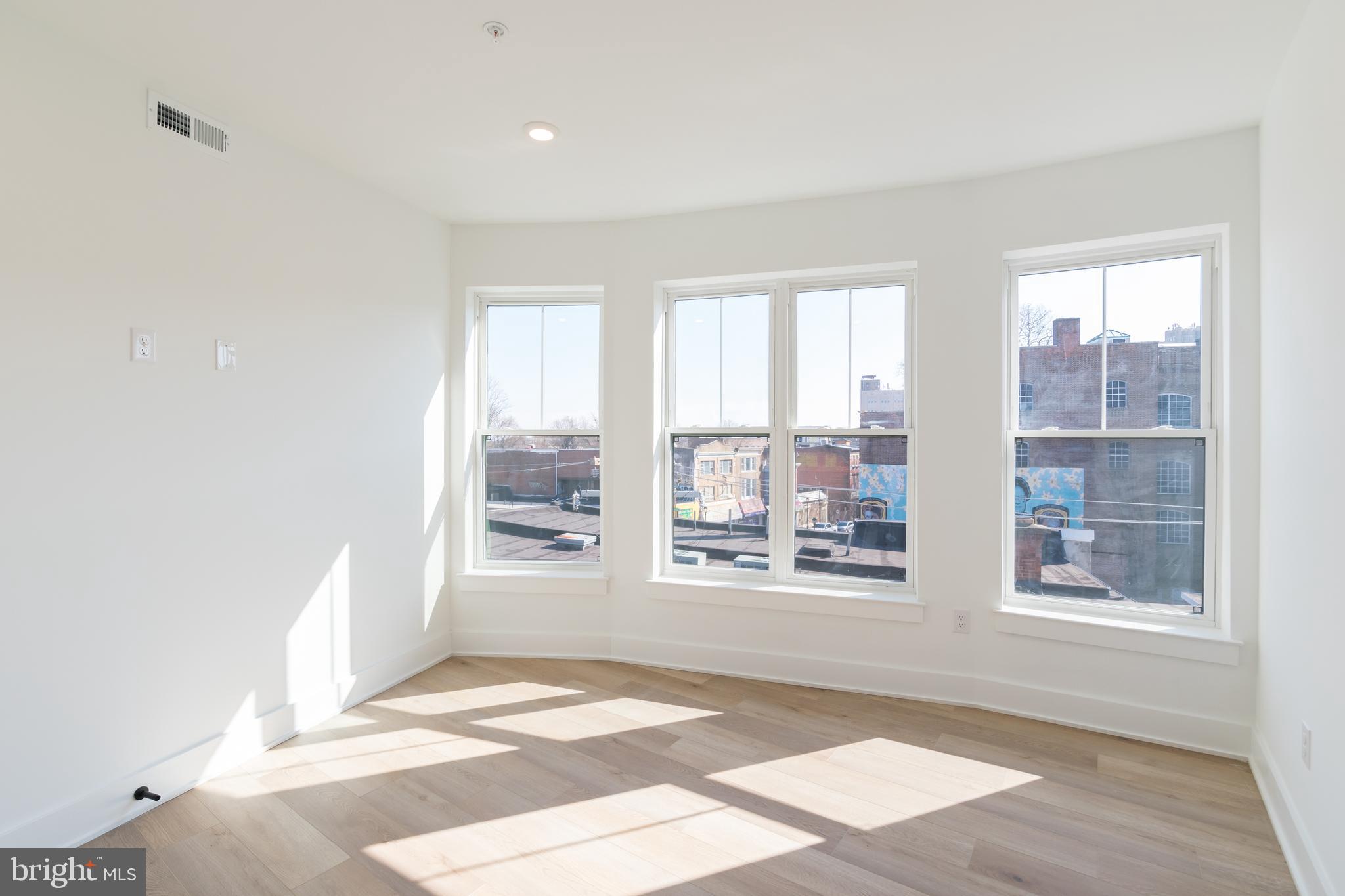 5900 GERMANTOWN AVE #UNIT 12