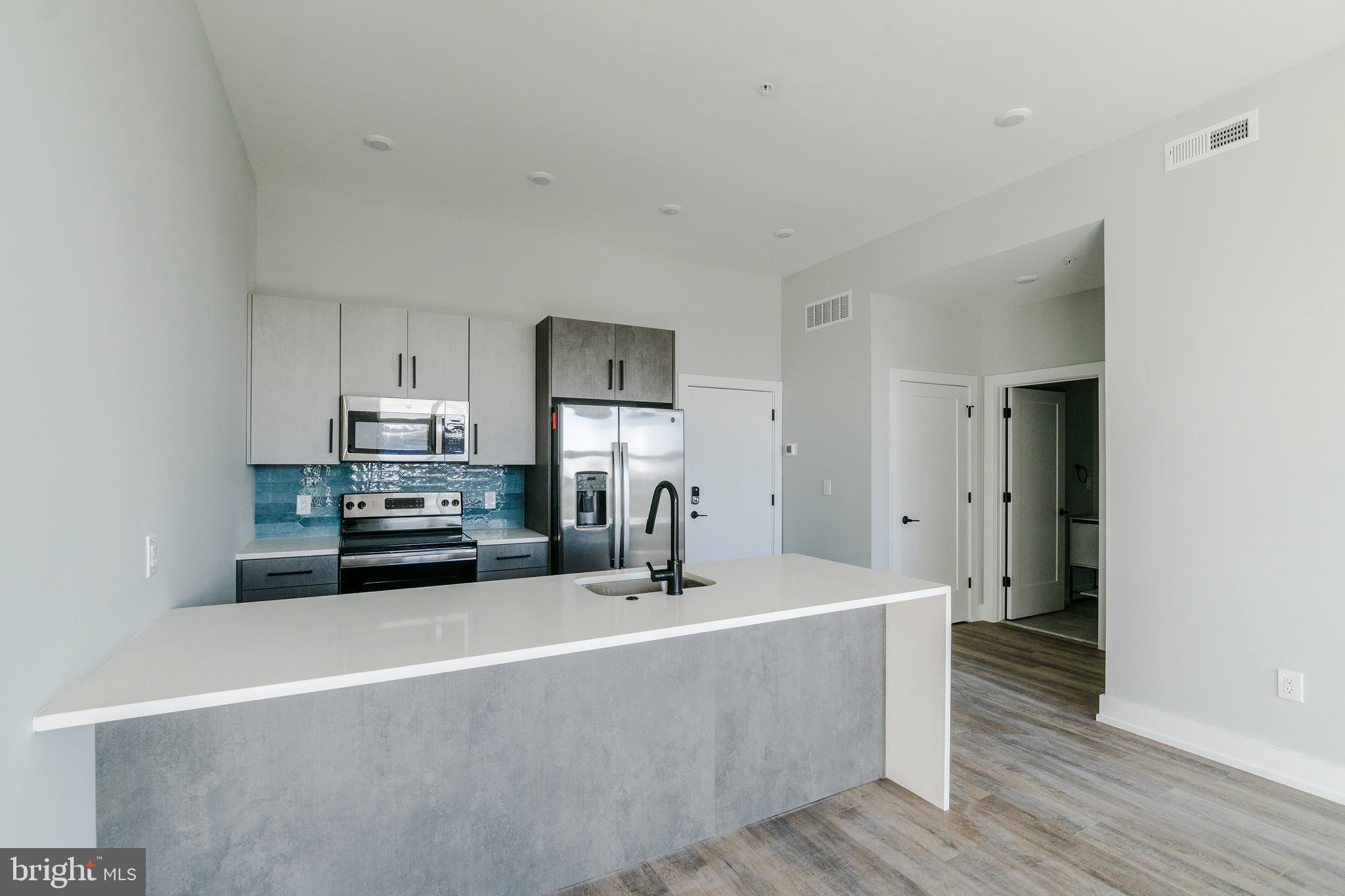 2233 N 7TH ST #UNIT 412