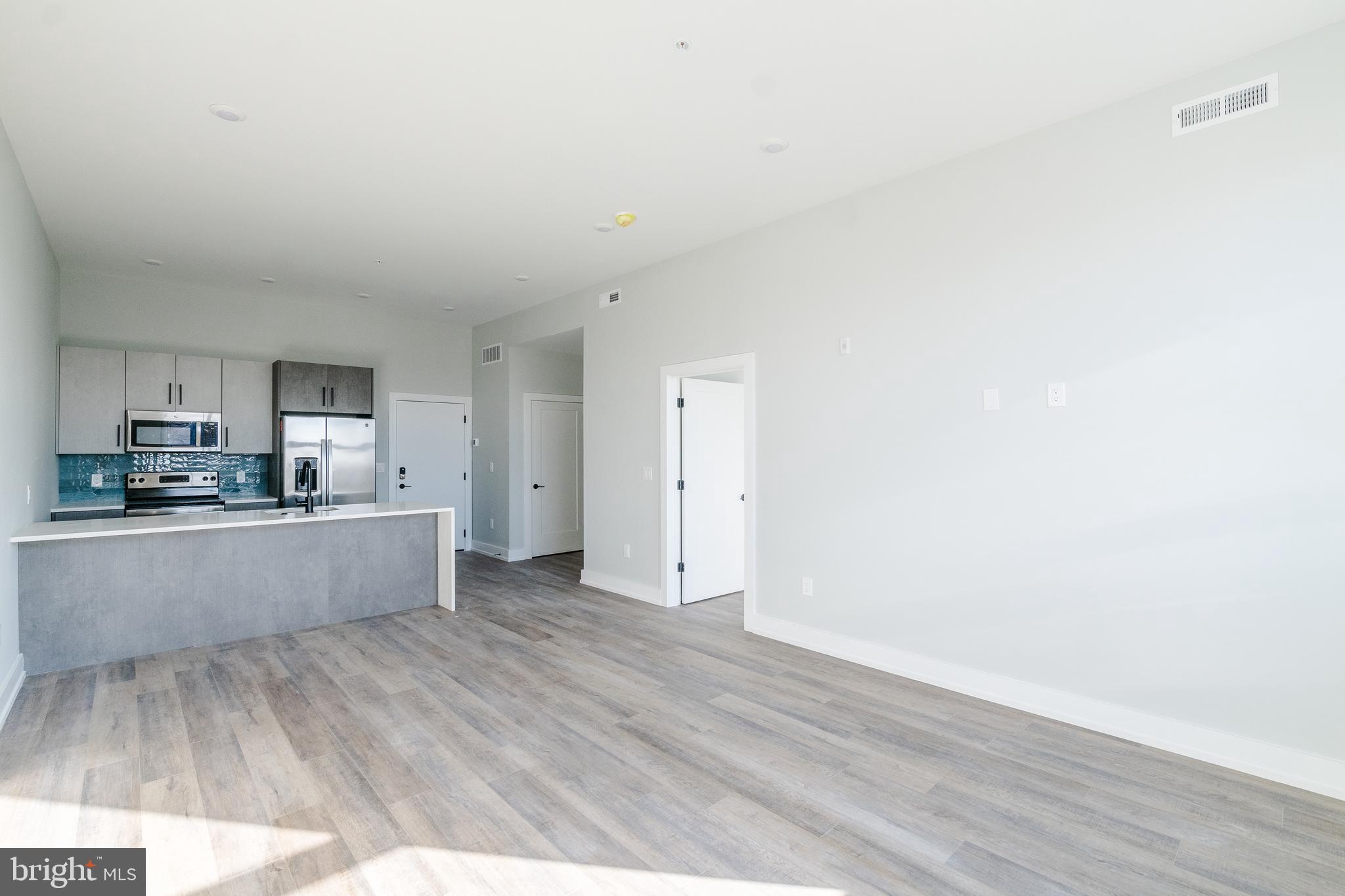 2233 N 7TH ST #UNIT 412