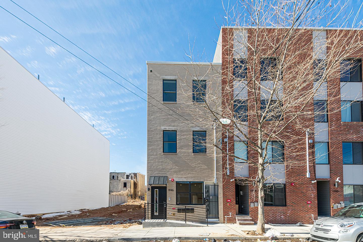 1946 N 6TH ST #UNIT 2