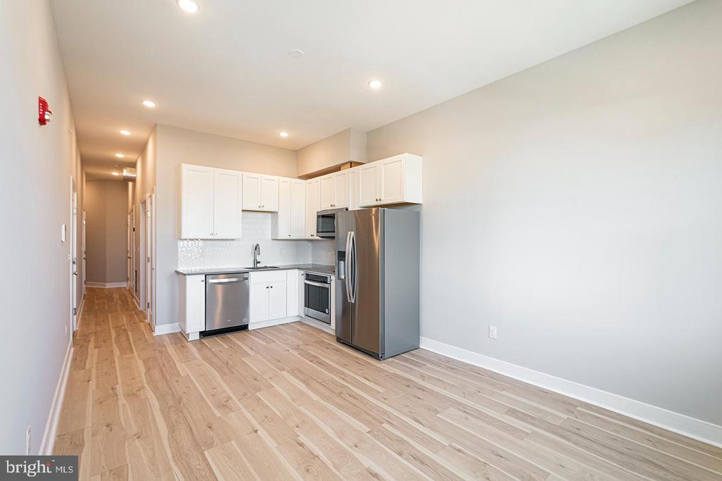 1946 N 6TH ST #UNIT 2