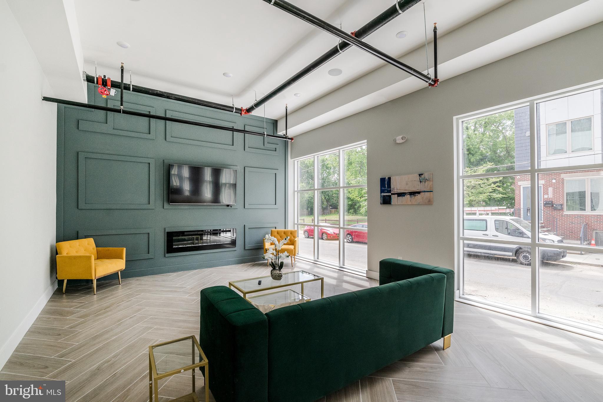 2233 N 7TH ST #UNIT 207