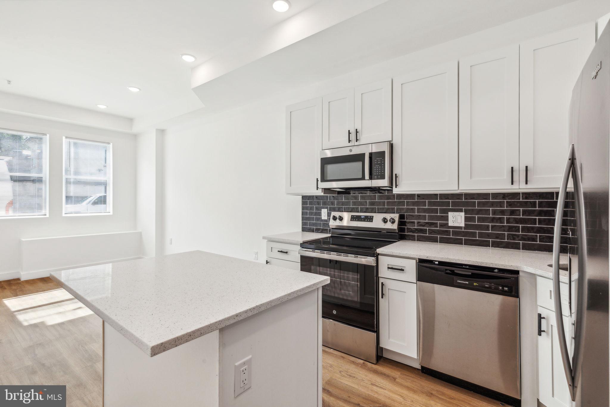 2306 N FAIRHILL ST #2