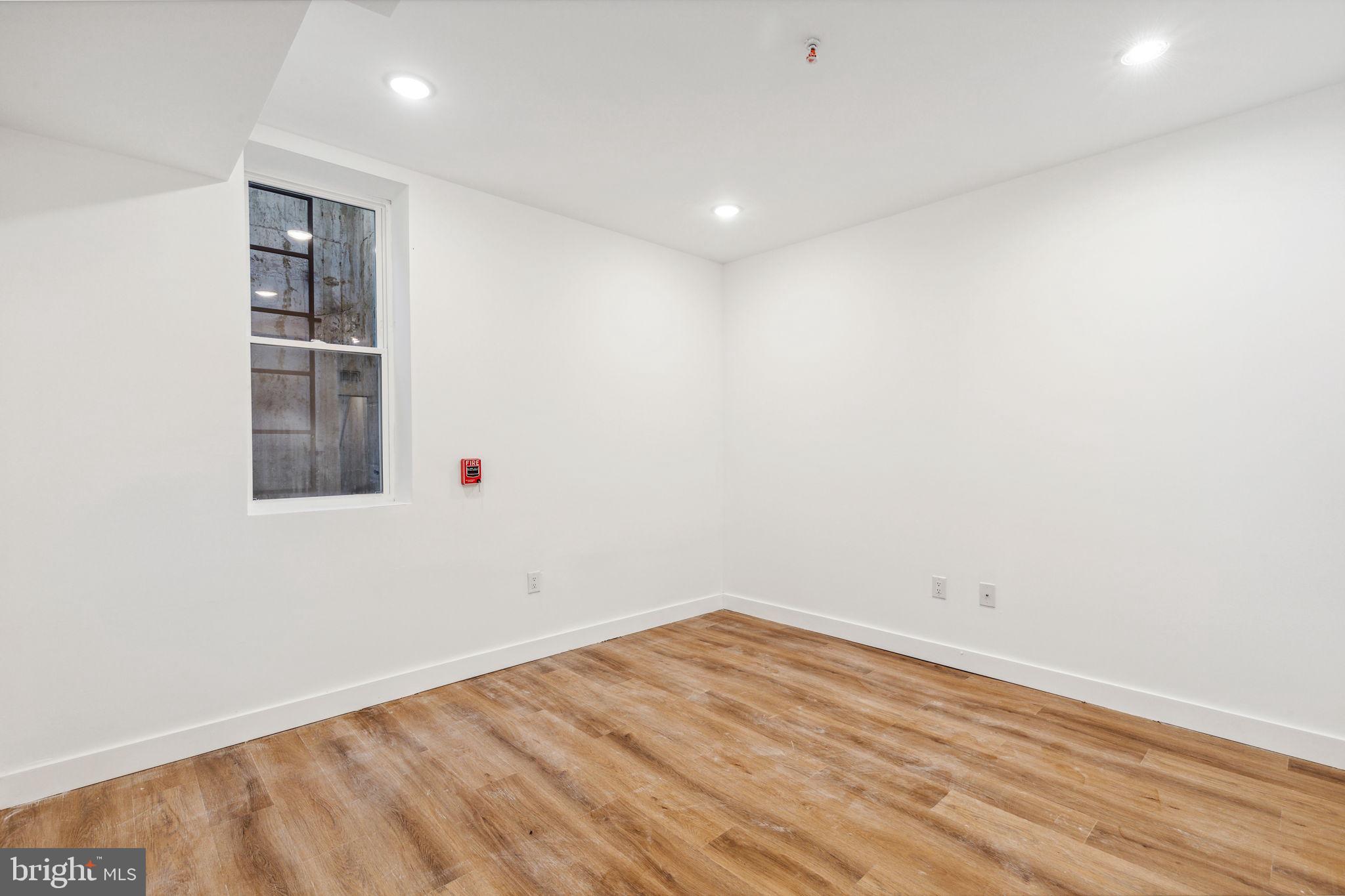 2306 N FAIRHILL ST #2