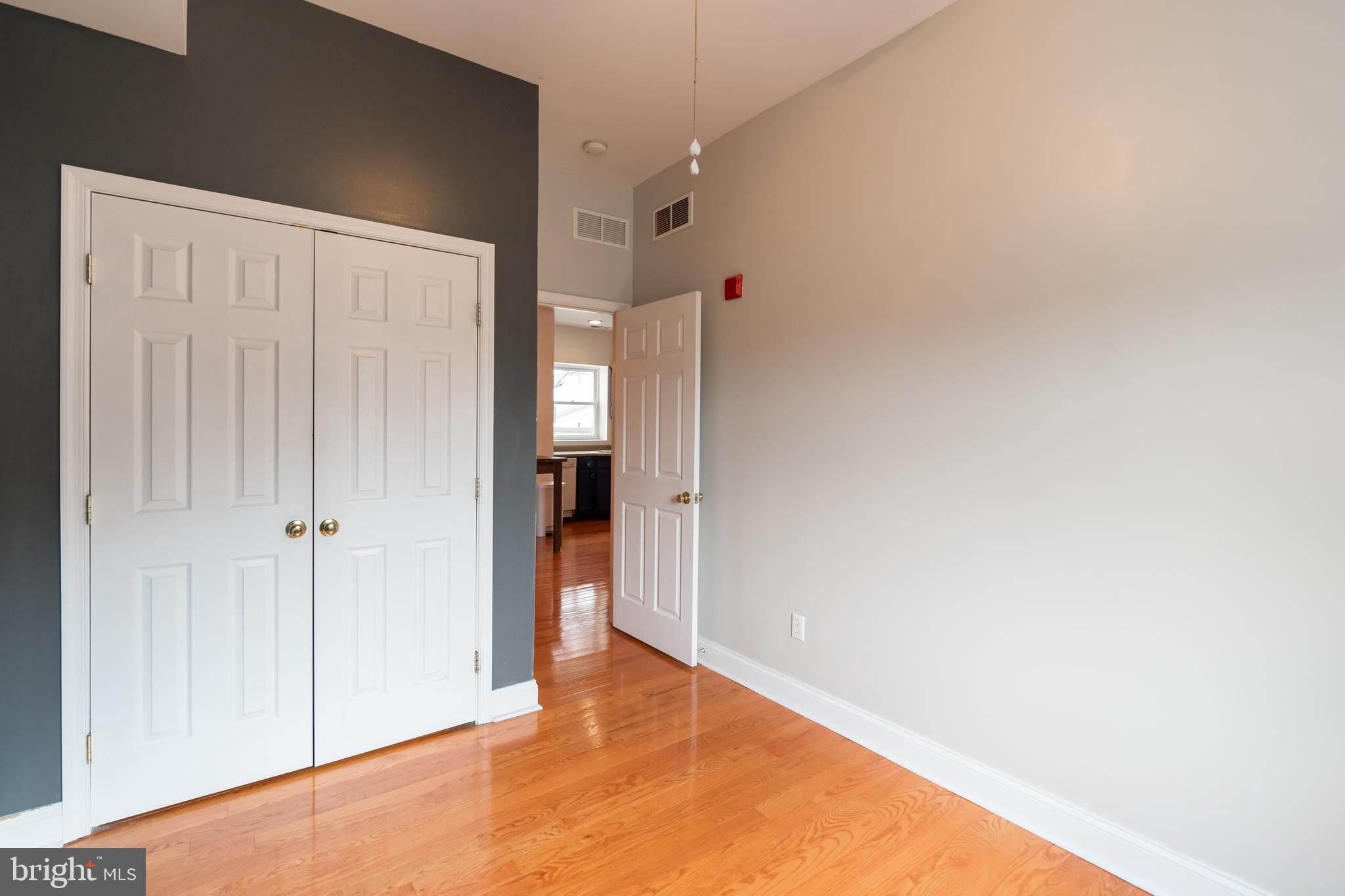 1733 WALLACE ST #UNIT 5