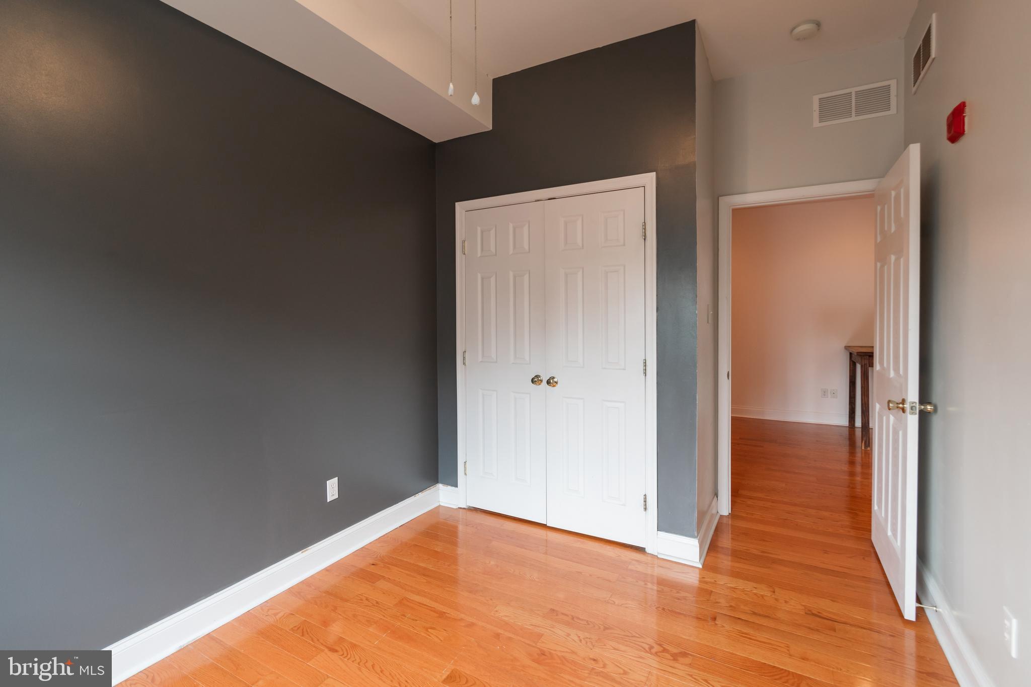 1733 WALLACE ST #UNIT 5