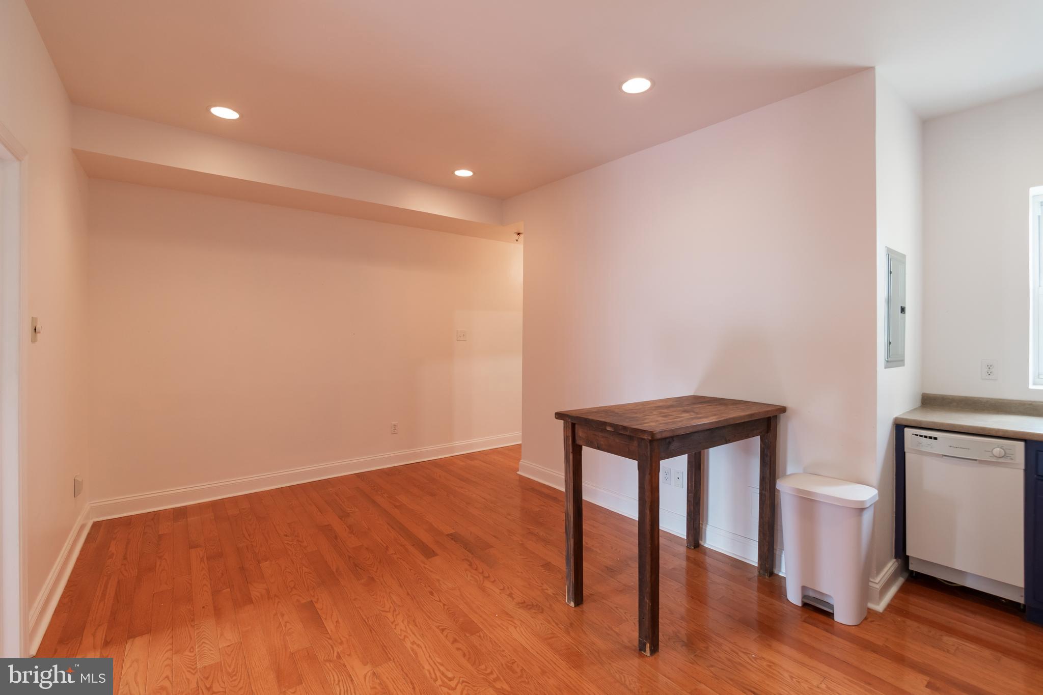 1733 WALLACE ST #UNIT 5