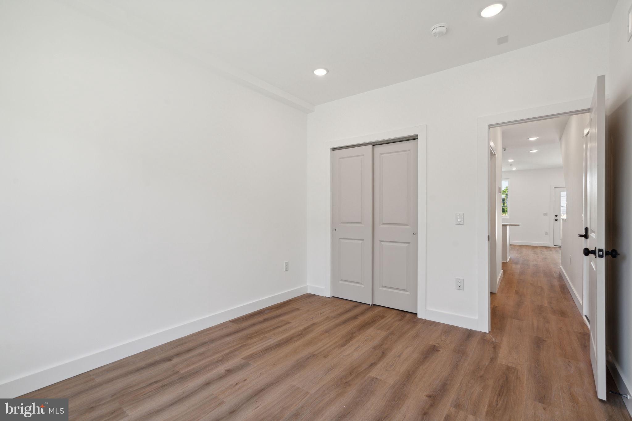 922 W SUSQUEHANNA AVE #1