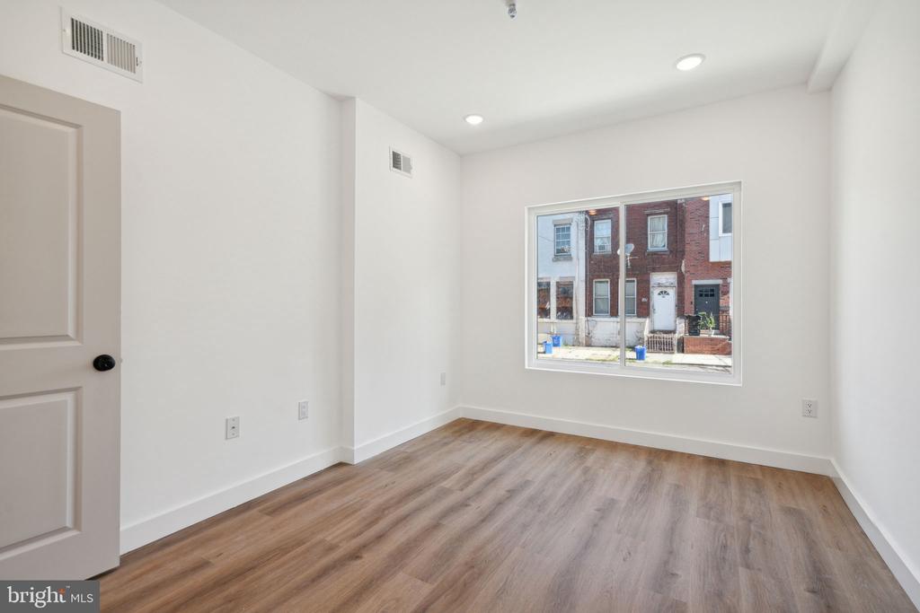 922 W SUSQUEHANNA AVE #1
