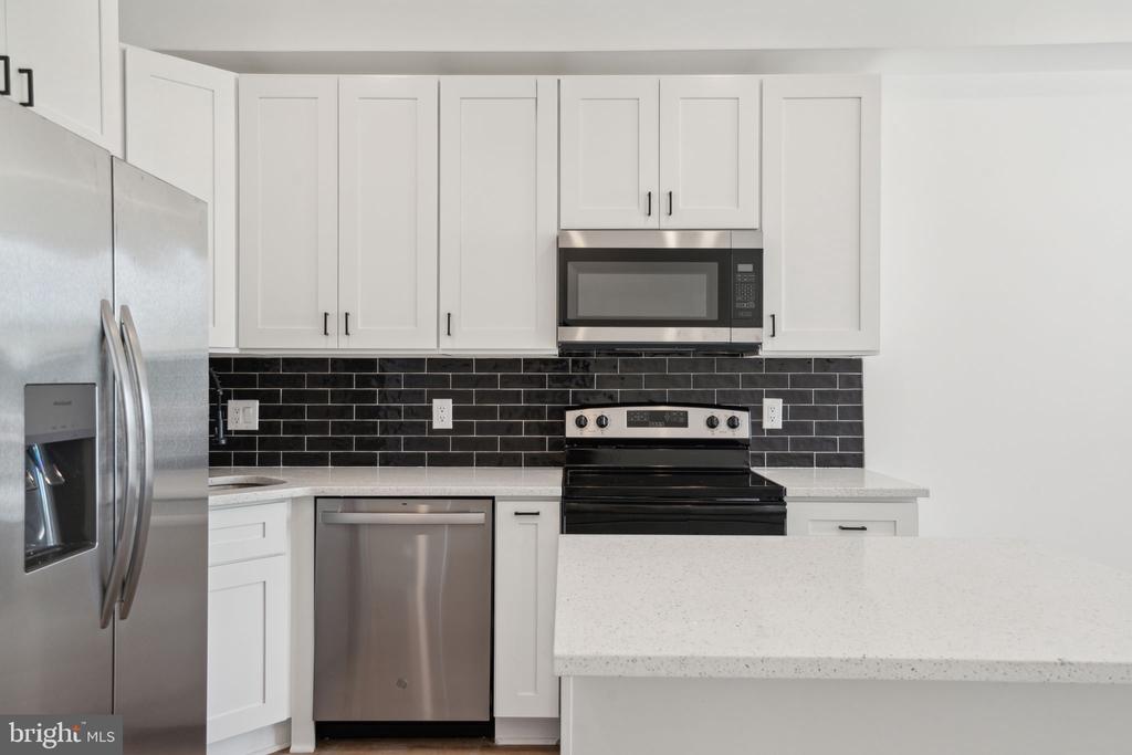 922 W SUSQUEHANNA AVE #1
