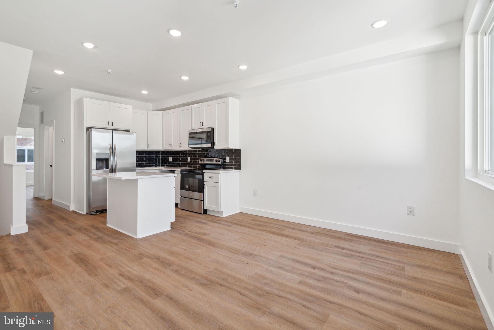 922 W SUSQUEHANNA AVE #1