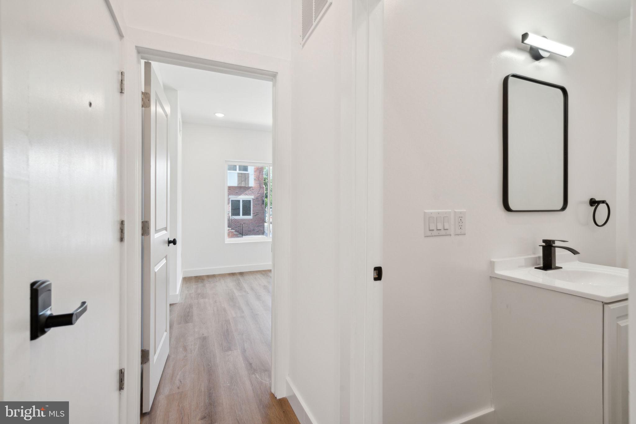 922 W SUSQUEHANNA AVE #1