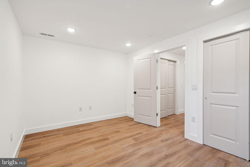 922 W SUSQUEHANNA AVE #1