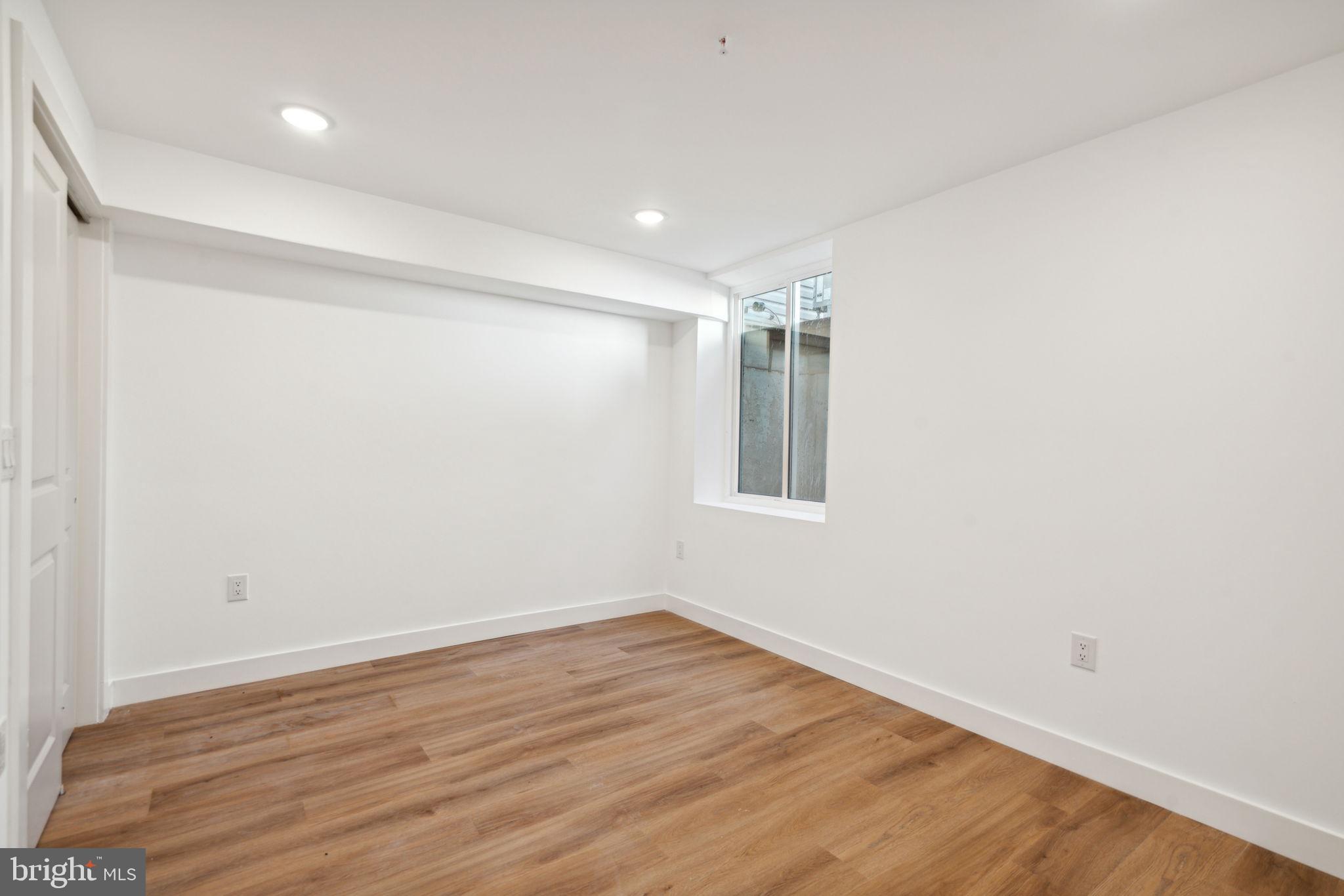 922 W SUSQUEHANNA AVE #1