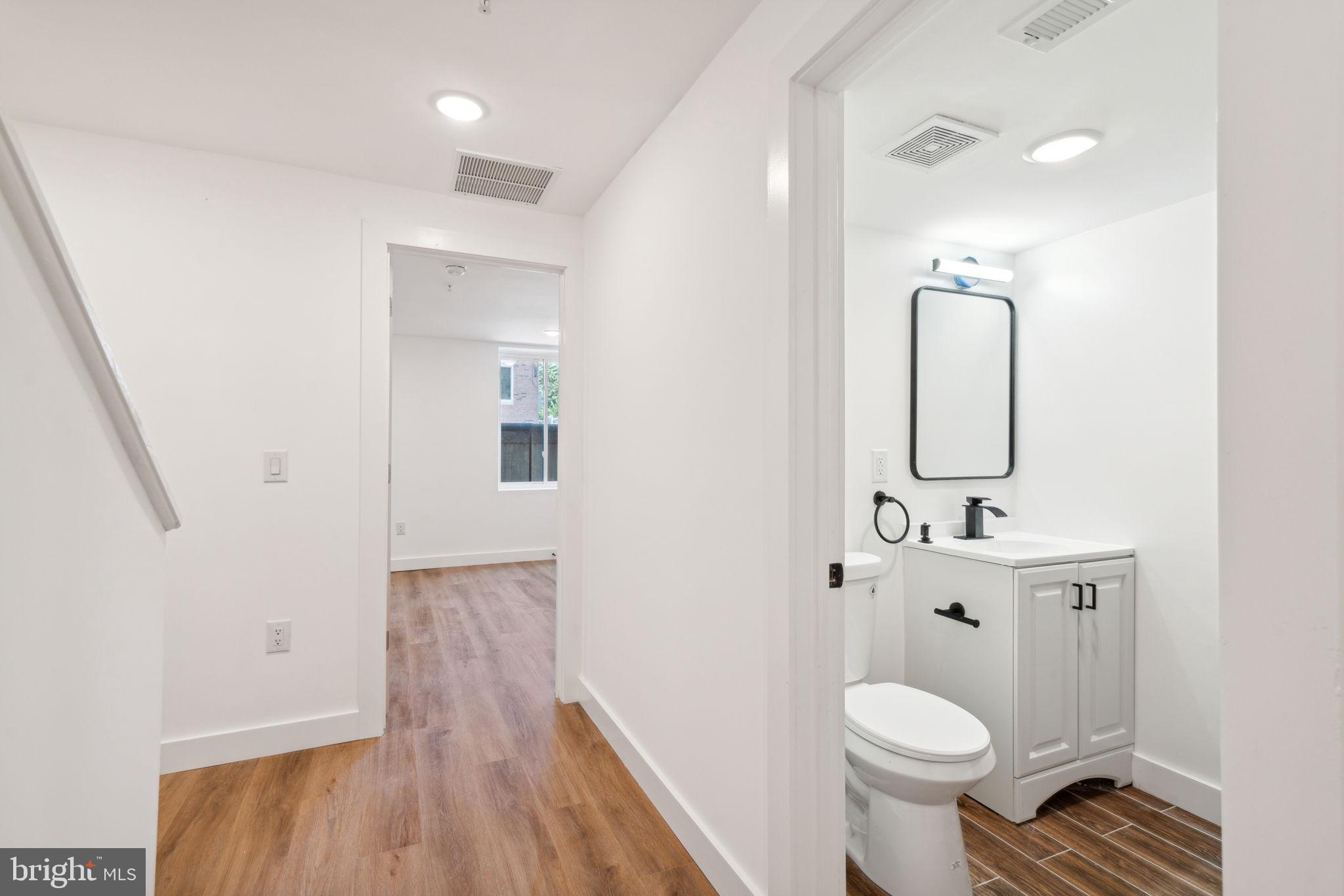 922 W SUSQUEHANNA AVE #1