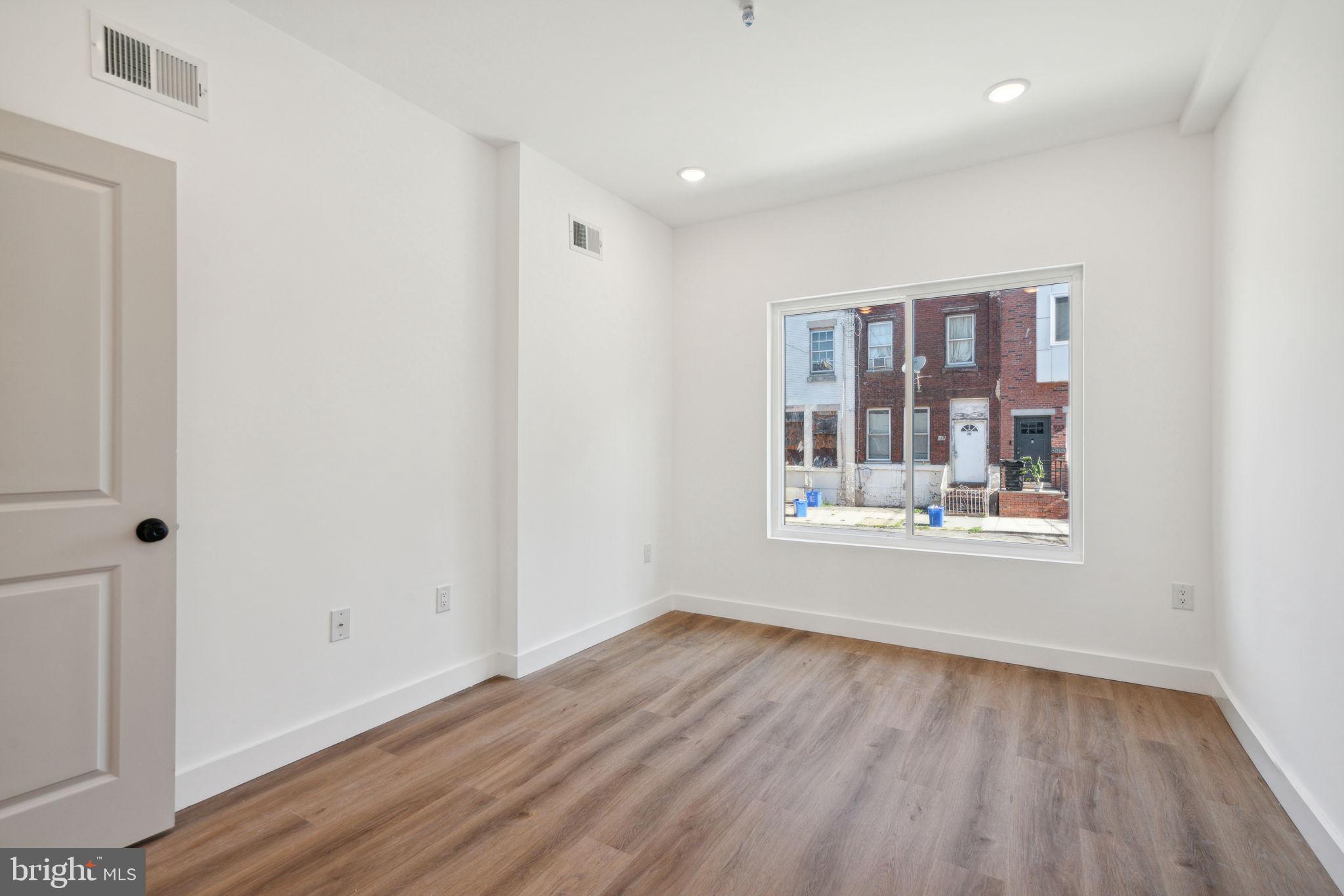 922 W SUSQUEHANNA AVE #1