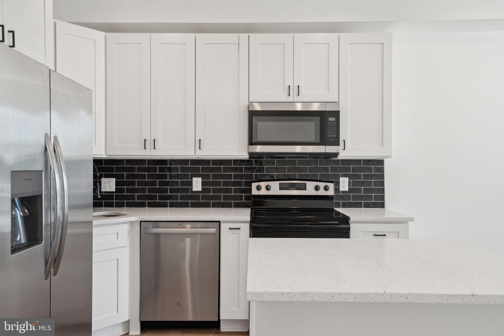 922 W SUSQUEHANNA AVE #1