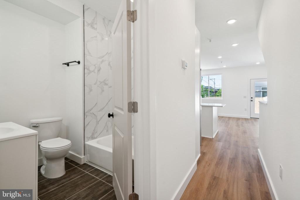 922 W SUSQUEHANNA AVE #1