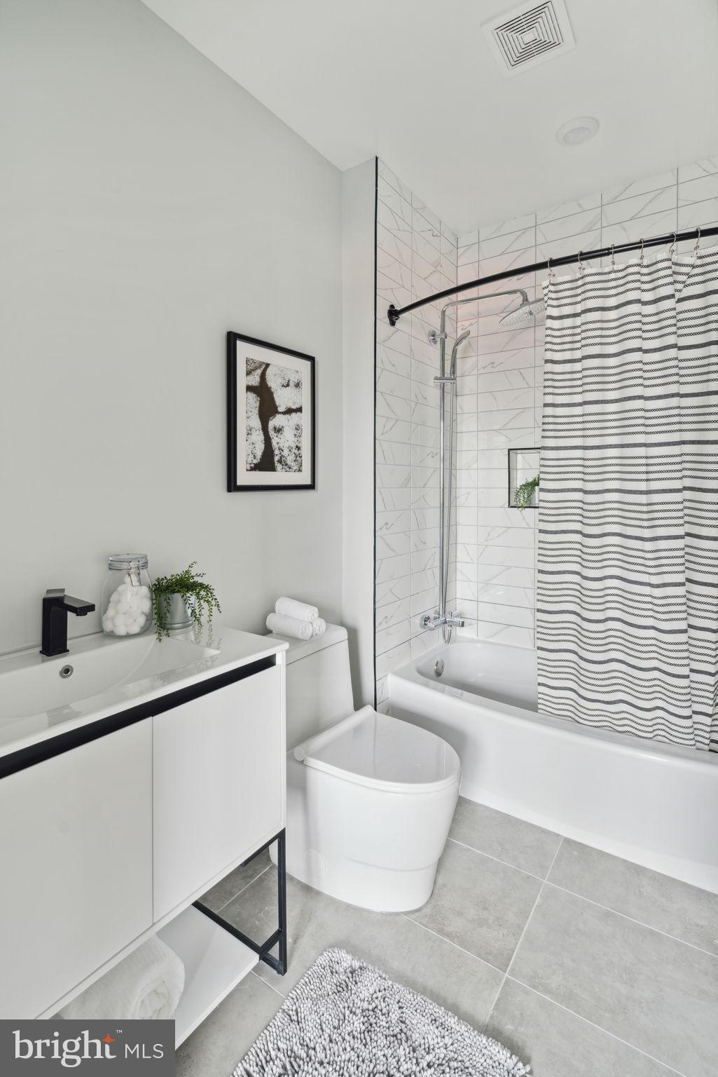 2233 N 7TH ST #UNIT 210