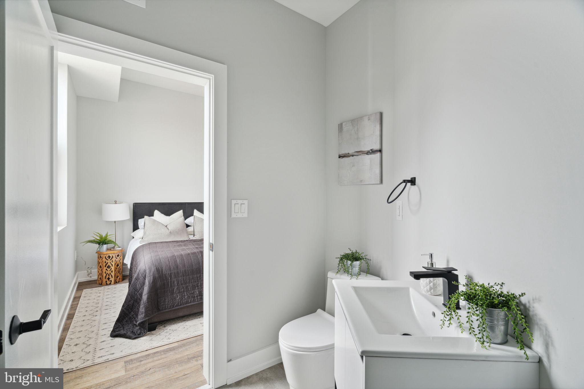 2233 N 7TH ST #UNIT 210