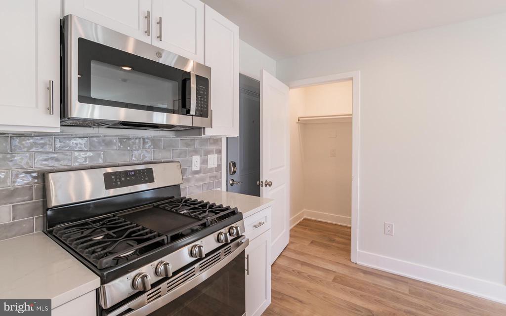1616 N BAILEY ST #UNIT 301