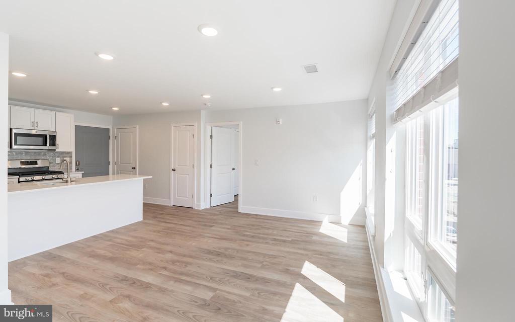 1616 N BAILEY ST #UNIT 301
