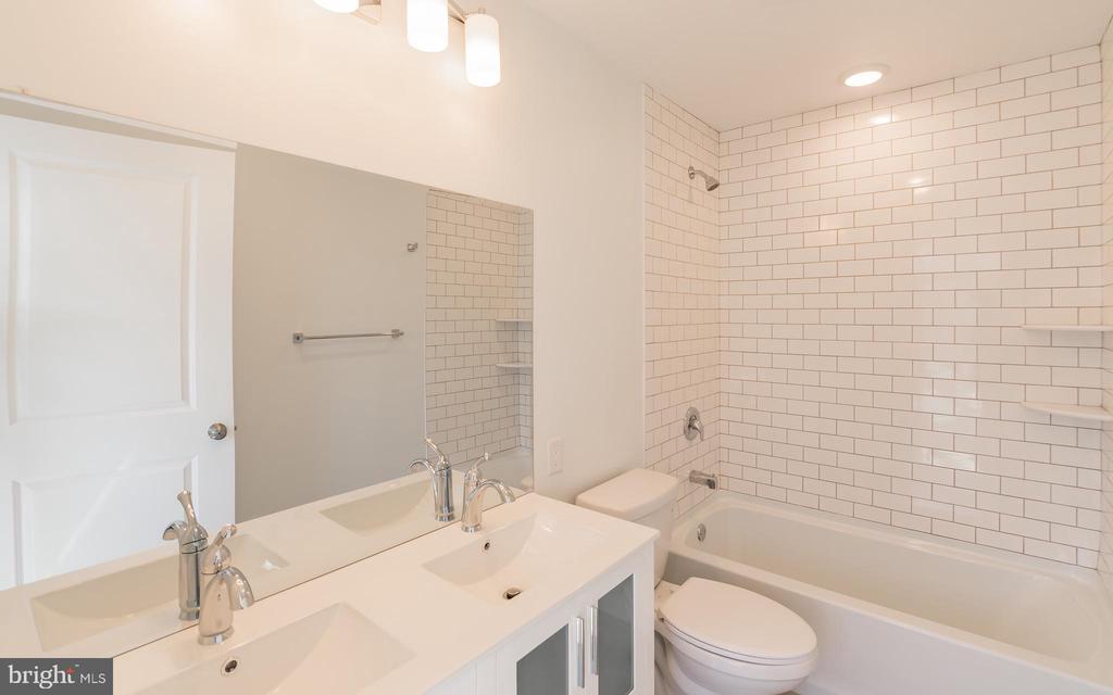 1616 N BAILEY ST #UNIT 301