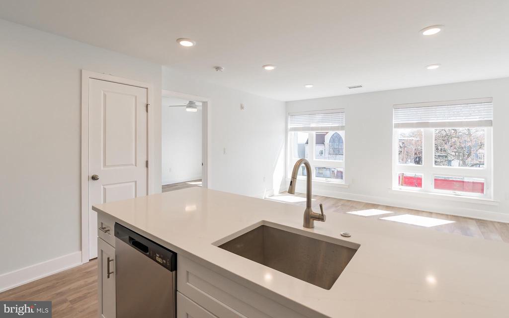 1616 N BAILEY ST #UNIT 301