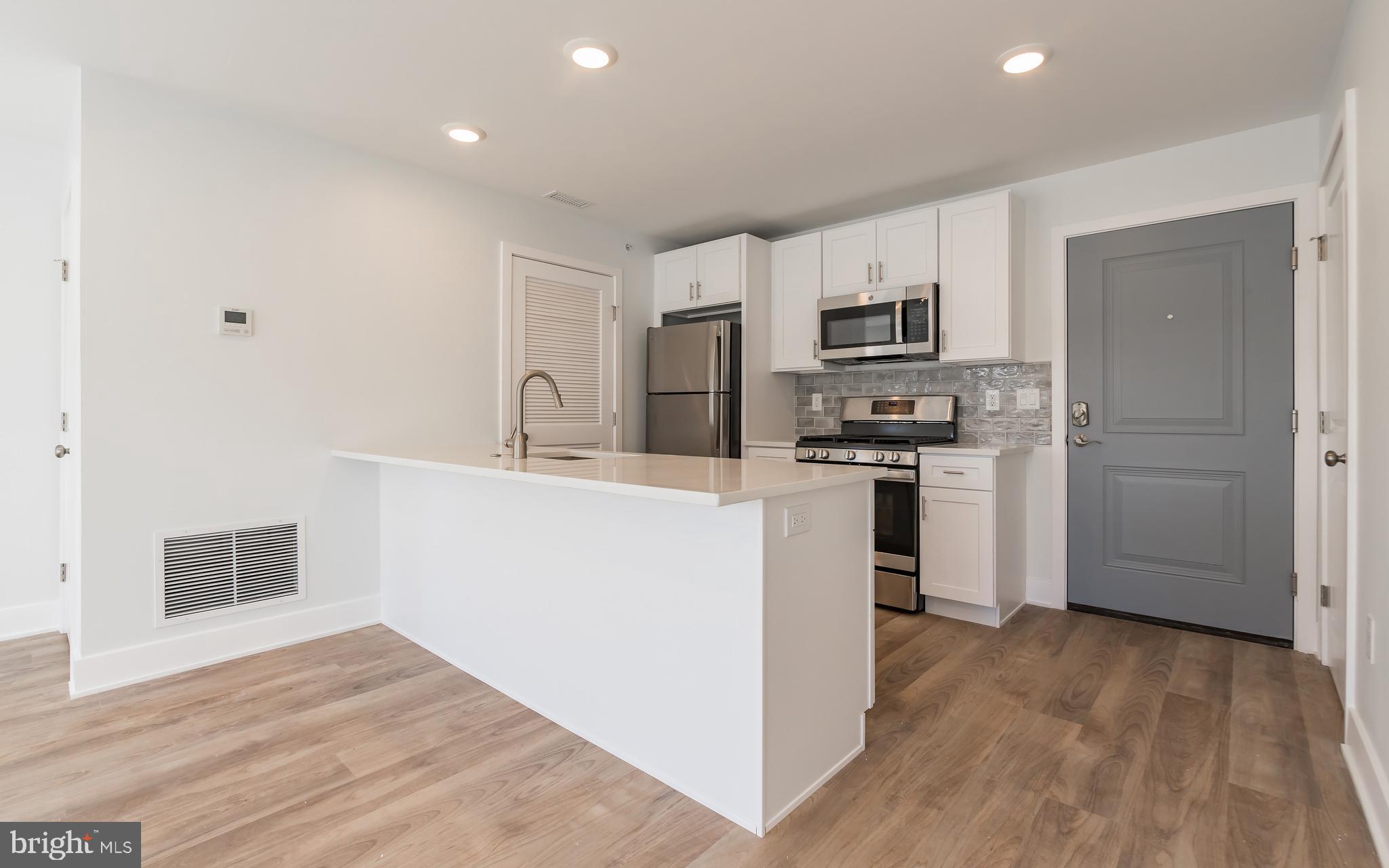 1616 N BAILEY ST #UNIT 301