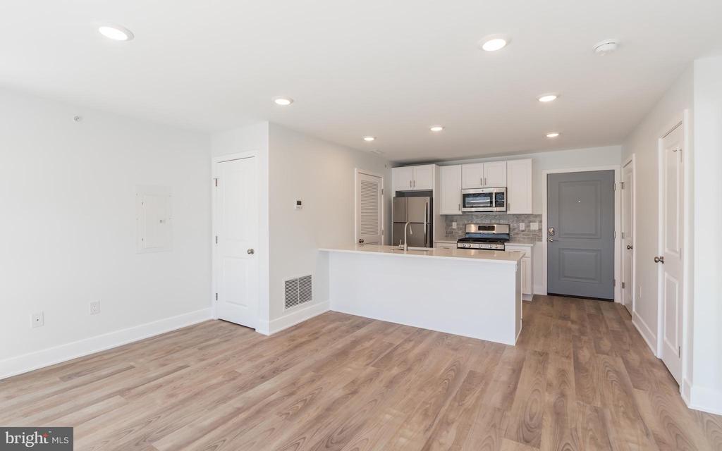 1616 N BAILEY ST #UNIT 301