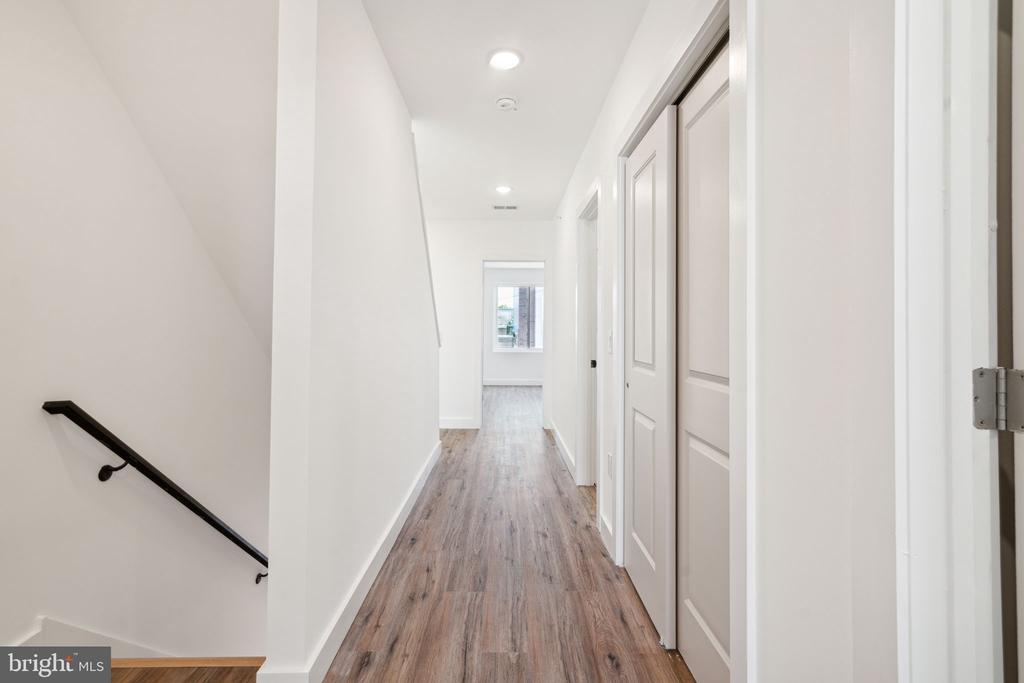 922 W SUSQUEHANNA AVE #2